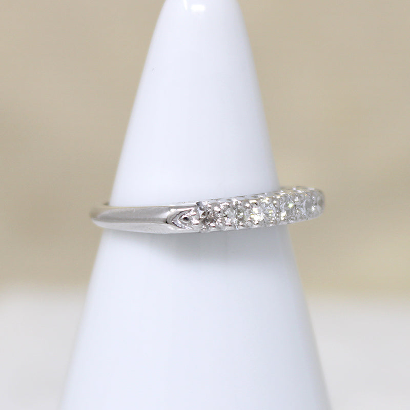 Timeless Six Diamond Platinum Wedding Band