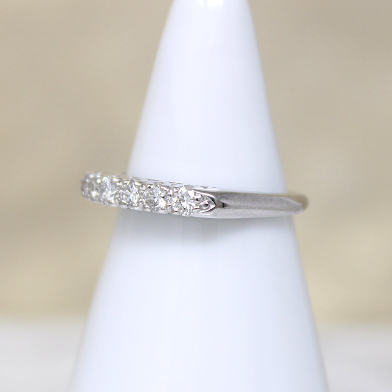 Timeless Six Diamond Platinum Wedding Band