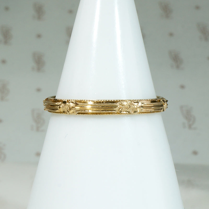 Stripes & Flowers NOS Engraved Gold Band