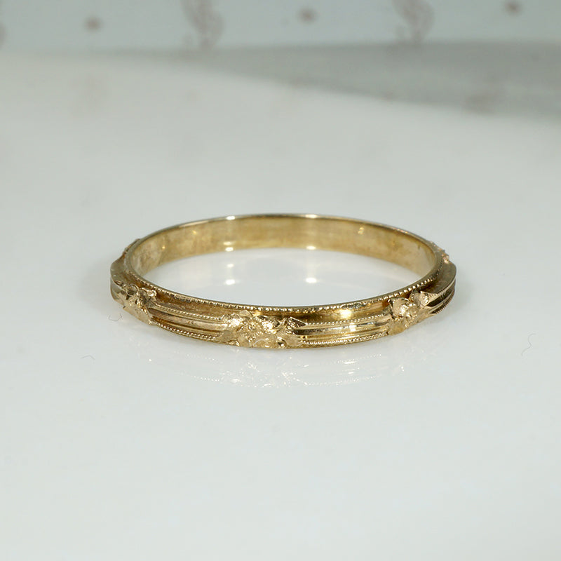 Stripes & Flowers NOS Engraved Gold Band