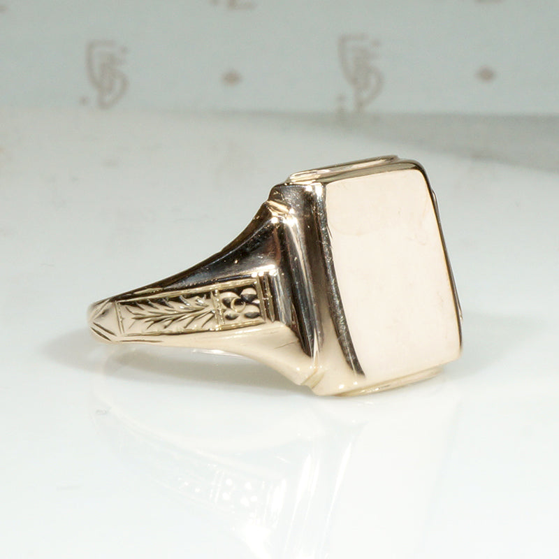 Handsome Gold Signet Ring with Engraved Shoulders