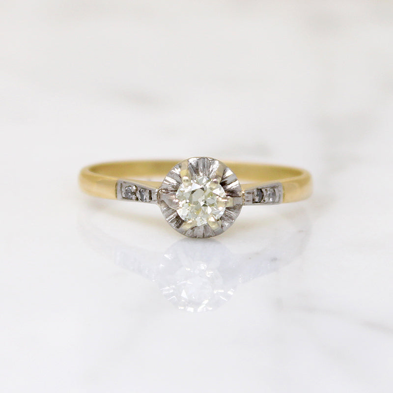 Elegant Edwardian Engagement Ring with Pale Yellow Diamond