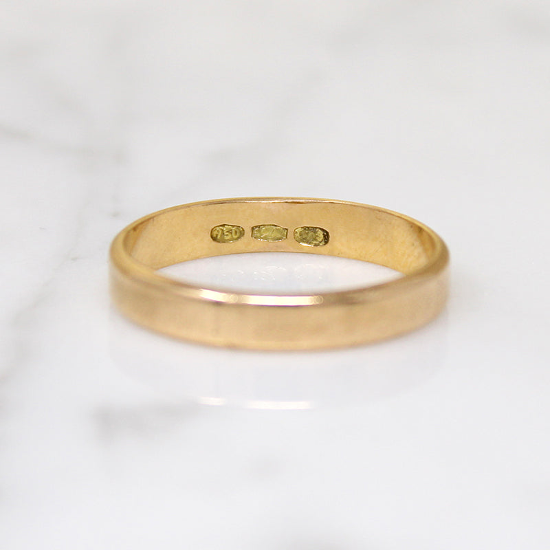 Lovely 18k Gold Size 6.5 Wedding Band