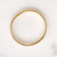 Lovely 18k Gold Size 6.5 Wedding Band