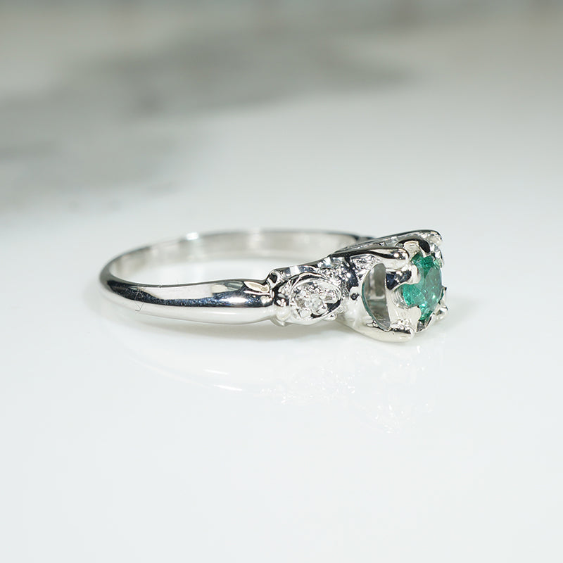 Emerald & Diamond 1940s Engagement Ring