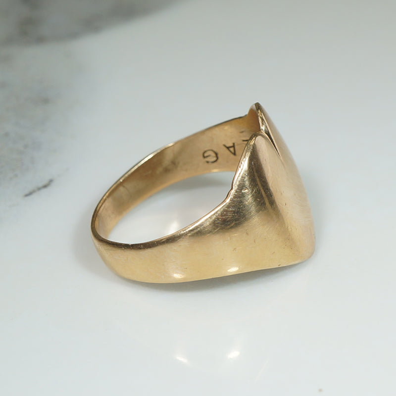 Curvy Heart Shaped Gold Signet Ring