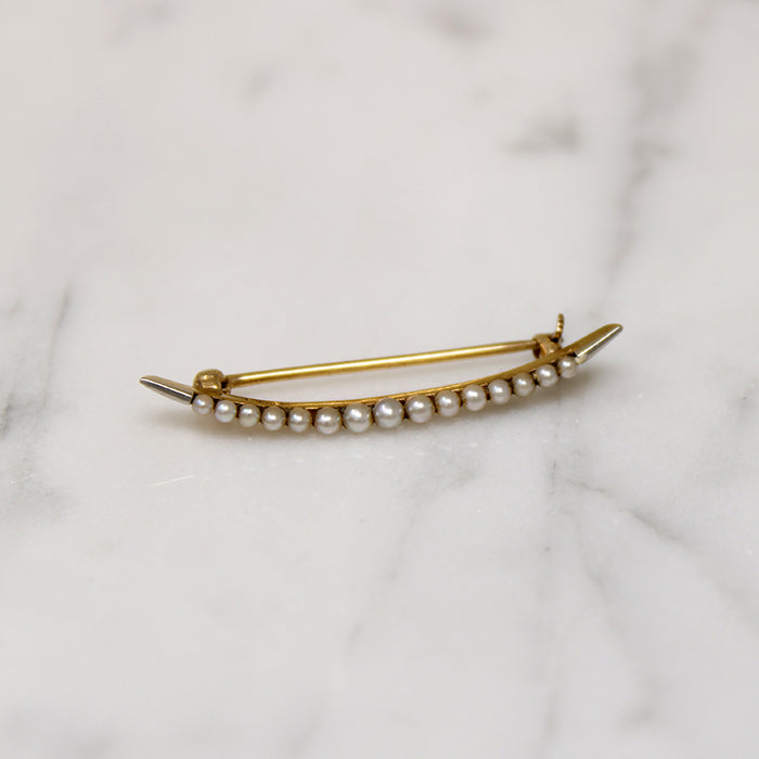 Graceful Pearl-Set Gold Crescent Moon Brooch 