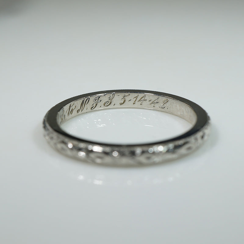 Dogwood Wreath Engraved Platinum Band