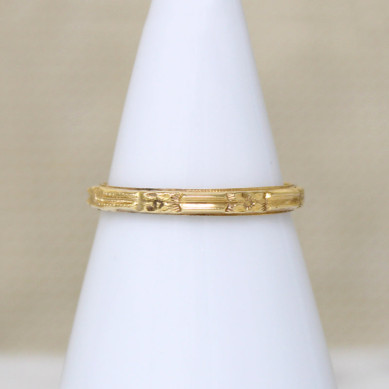 Art Deco 14k Gold Bars & Flowers Band

