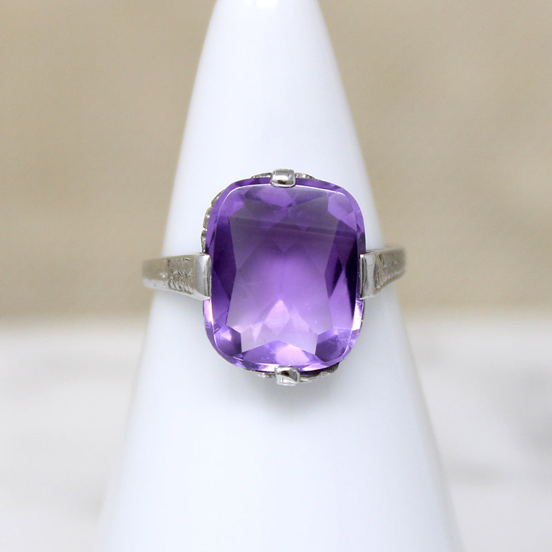 Glowing Amethyst in Ornate 18k Gold Ring