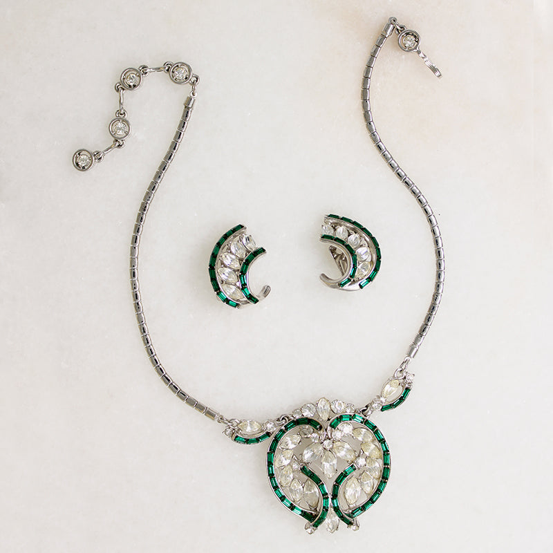 Romantic Hollycraft Necklace & Earring Set