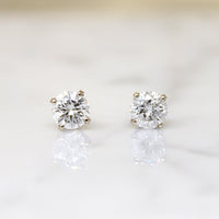 Bright 1.05tcw Brilliant Cut Diamond Stud Earrings