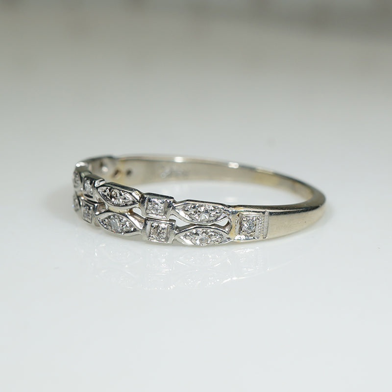 Lovely Vintage Double Diamond Band