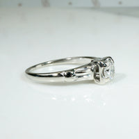 Sophisticated Retro Diamond Solitaire in White Gold
