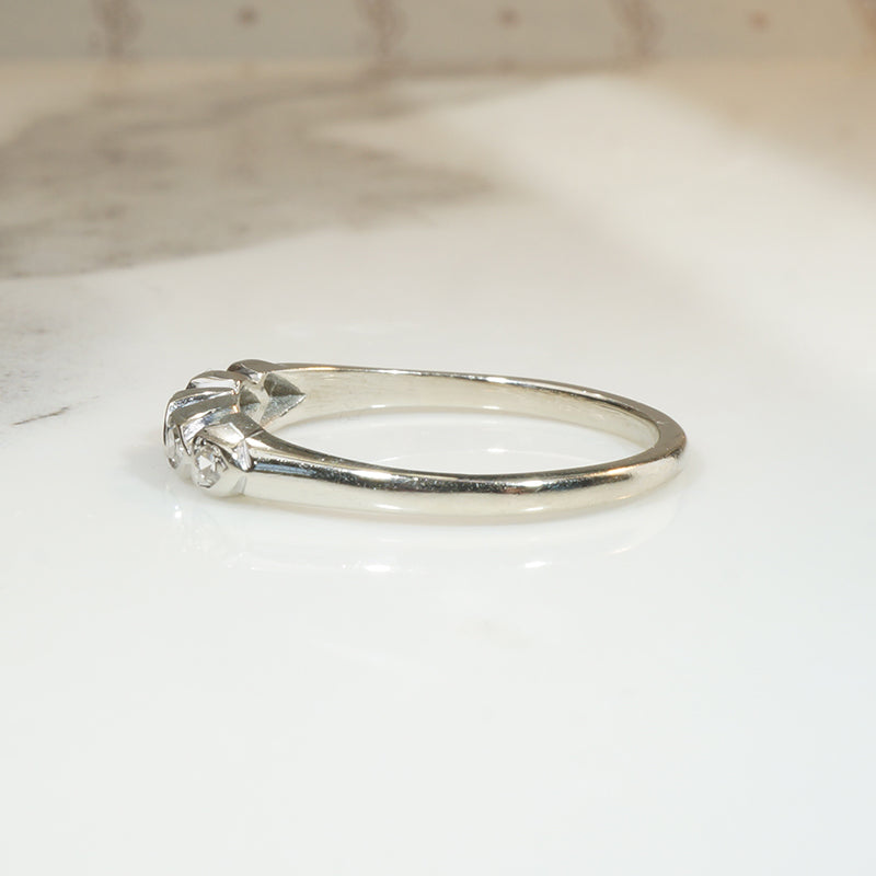White Gold Vintage Diamond Hearts Band