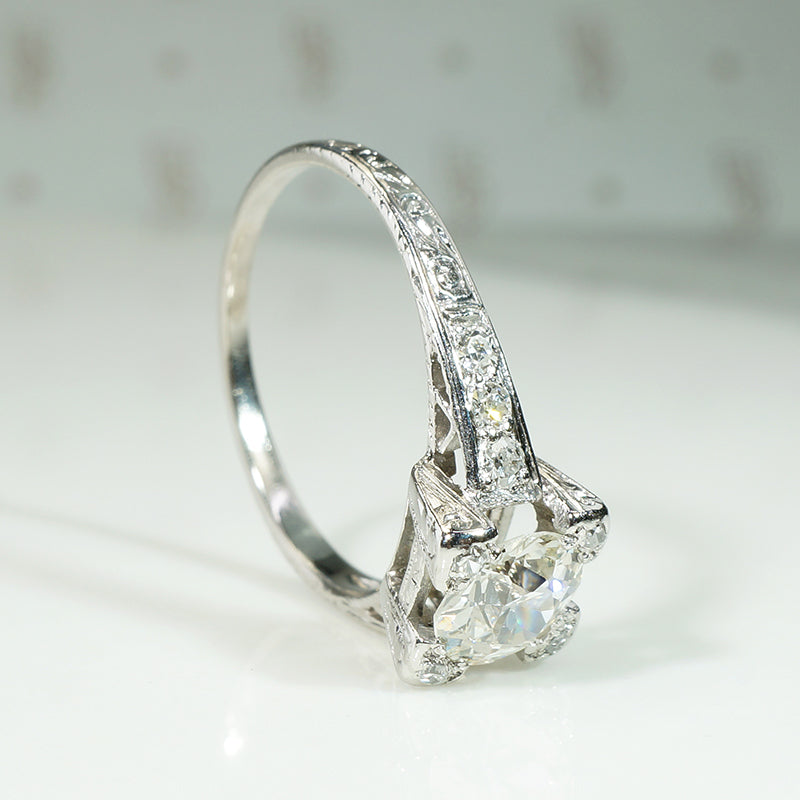 Gorgeous Diamond & Platinum Filigree Engagement Ring