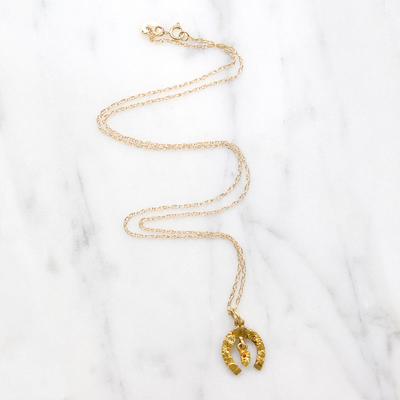 Lucky 18k Gold Nugget Horseshoe Pendant