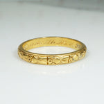 Buttery 18k Gold Forget-Me-Not Band