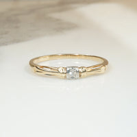 Stylized Dragonfly Two-Tone Diamond Band