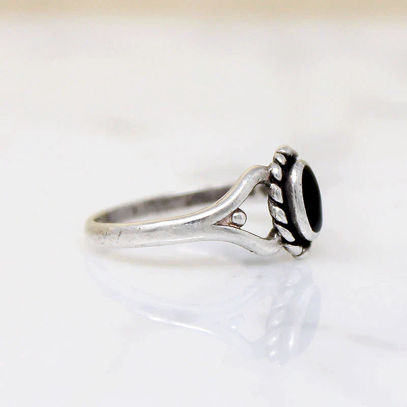 Pretty Little Onyx & Sterling Silver Ring