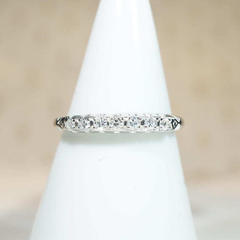 Vintage 1940s Platinum & Diamond Band