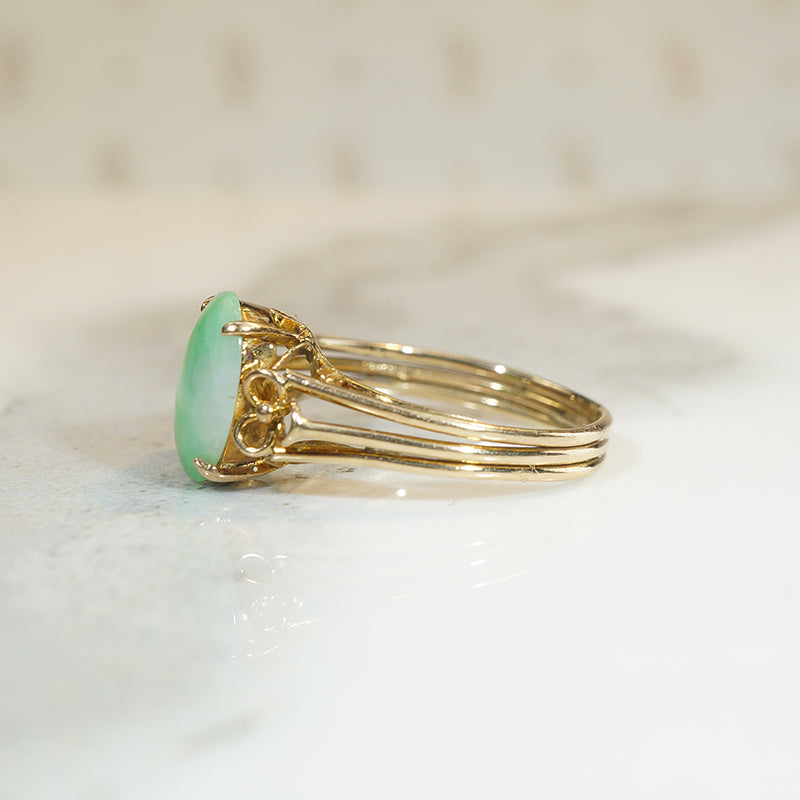 Graceful Gold and Jade Ring