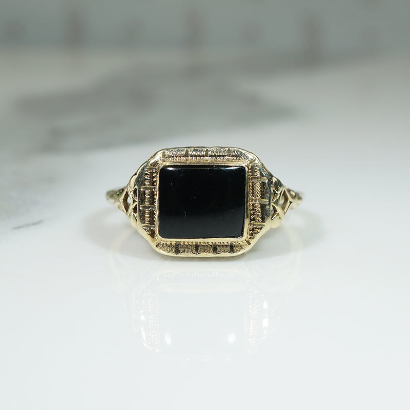 Art Deco Gold and Onyx Ring