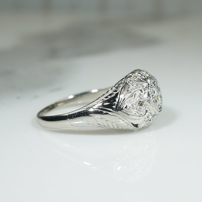Paisley-Like Art Deco Filigree Diamond Ring
