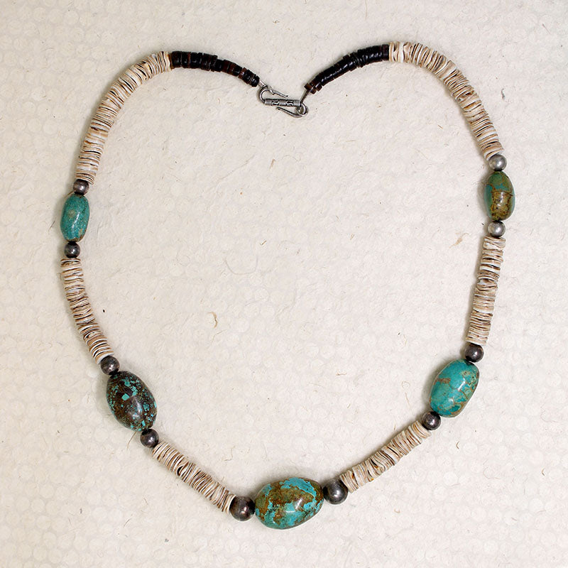 Attractive Shell, Turquoise & Sterling Silver Bead Necklace