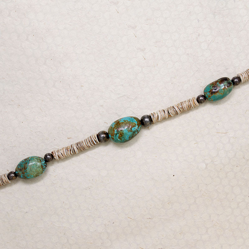 Attractive Shell, Turquoise & Sterling Silver Bead Necklace