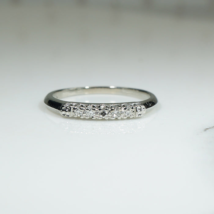 Classic 1940s Diamond Band