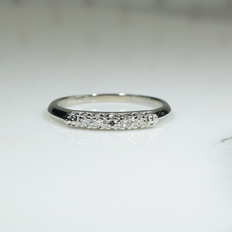Classic 1940s Diamond Band