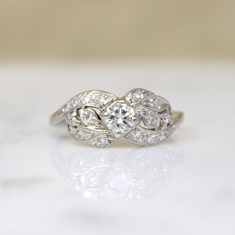 Romantic 1940s Diamond & White Gold Ring 