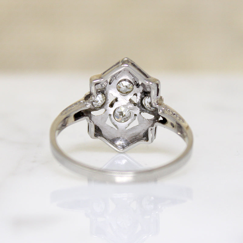 Charming Art Deco Diamond & White Gold Ring