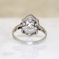 Charming Art Deco Diamond & White Gold Ring