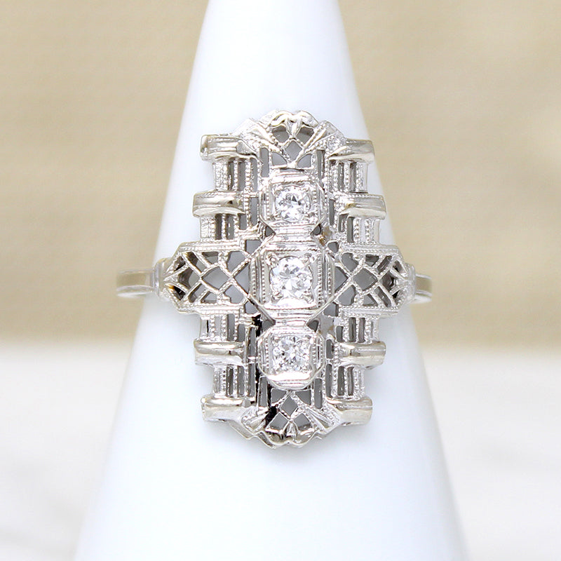 Enchanting Diamond & White Gold Filigree Knuckle Ring