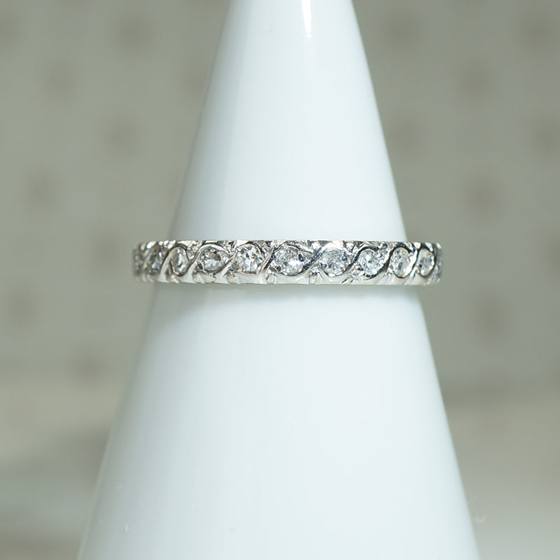 Pretty White Gold Diamond Eternity Band