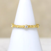 Sculpted 14k Gold Band with Five Bright Diamonds