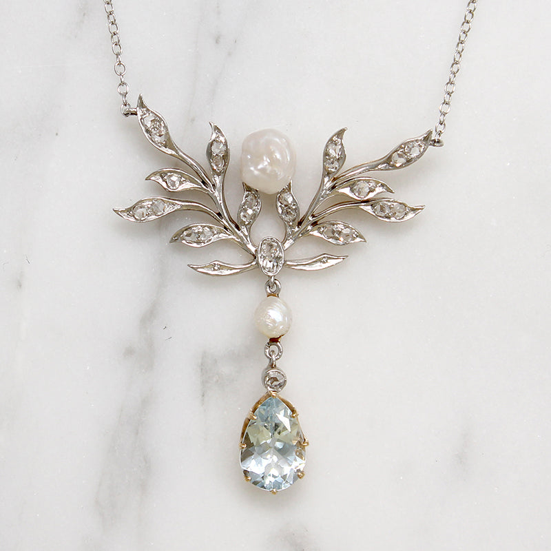 Alluring Art Nouveau Diamond & Aquamarine Necklace