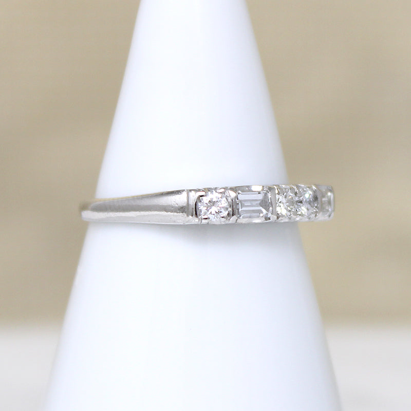 Refined Round & Baguette Diamond Platinum Band