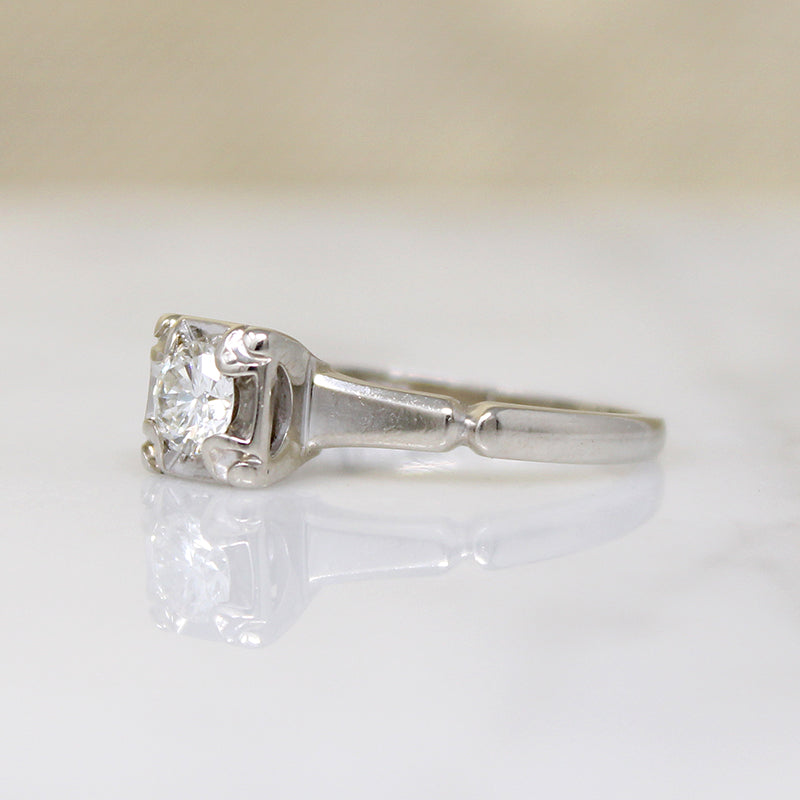 Stylish Retro Diamond & White Gold Solitaire Ring
