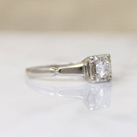 Stylish Retro Diamond & White Gold Solitaire Ring