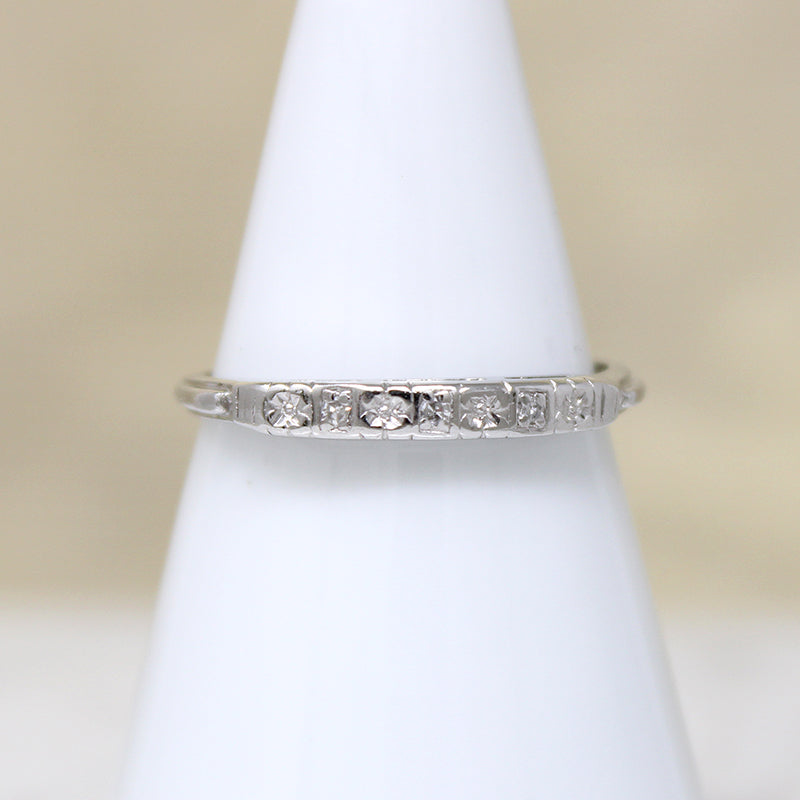 Diamonds & Flowers Platinum Retro Band