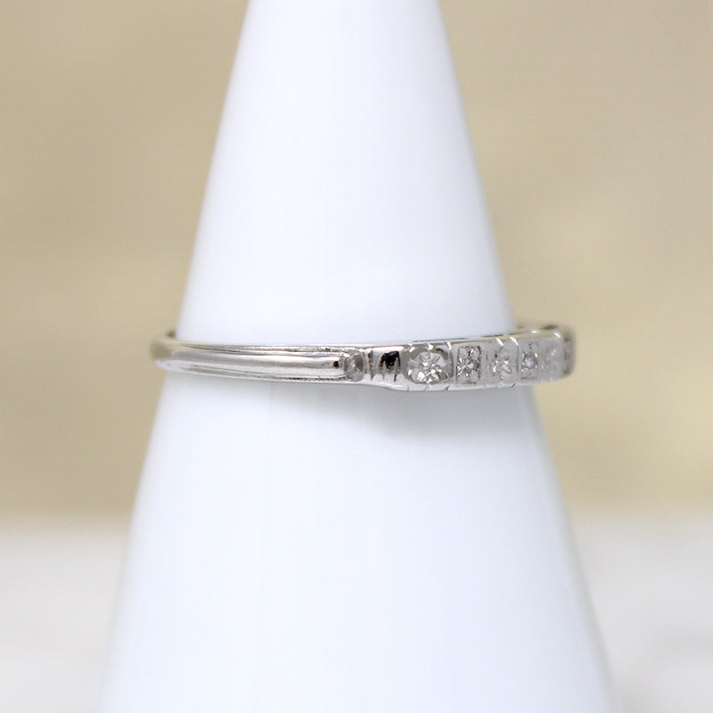 Diamonds & Flowers Platinum Retro Band