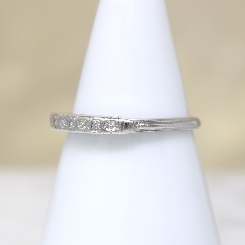 Diamonds & Flowers Platinum Retro Band