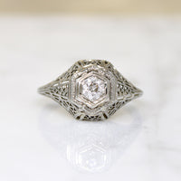 Romantic 18k White Gold Filigree Diamond Solitaire Ring