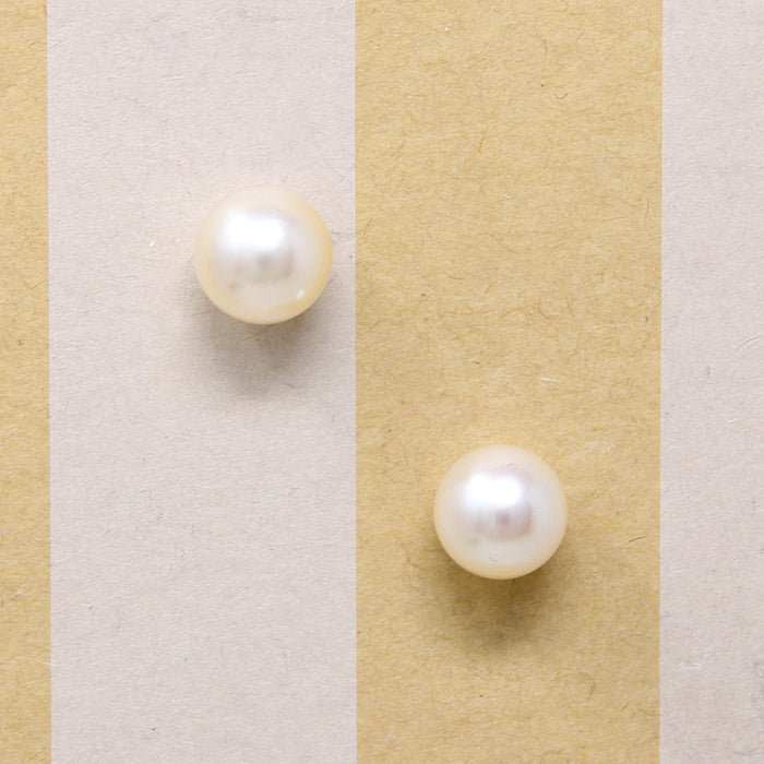 Vintage 9mm Akoya Pearl & Gold Stud Earrings