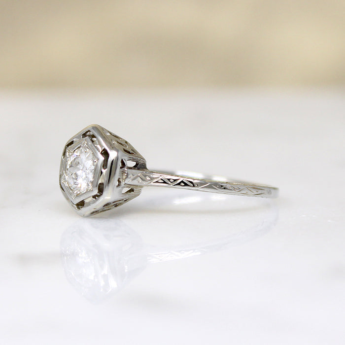 Old European Cut Diamond in 18k White Gold Solitaire