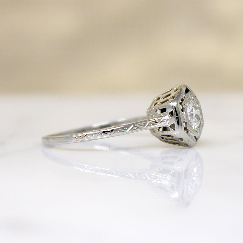 Old European Cut Diamond in 18k White Gold Solitaire