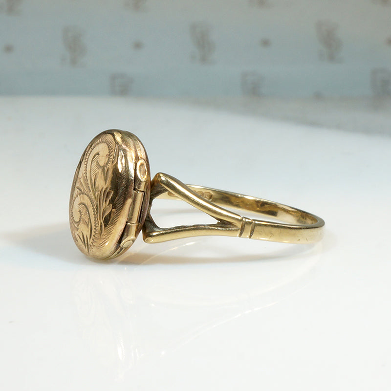 Sentimental English Locket Ring in 9ct Gold